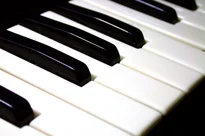 piano-keyboard-1415888-s